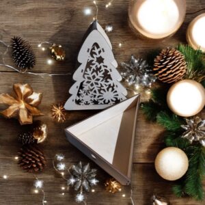 Fenyőfafa alakú díszdoboz